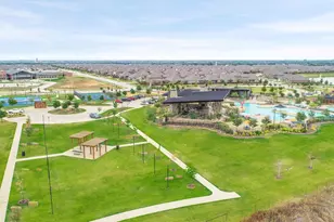 11008 Culberson Dr, Aubrey, TX 76227 - Photo 33