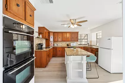 3313 Hidalgo Street, Irving, TX 75062 - Photo 13