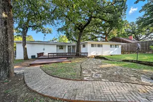 1310 W Cedar St, Arlington, TX 76012 - Photo 25