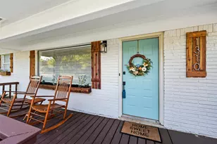 1310 W Cedar St, Arlington, TX 76012 - Photo 5