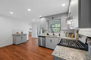 1310 W Cedar St, Arlington, TX 76012 - Photo 9