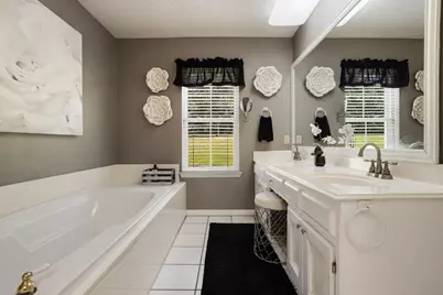 3601 Holly Street, Denison, TX 75020 - Photo 9
