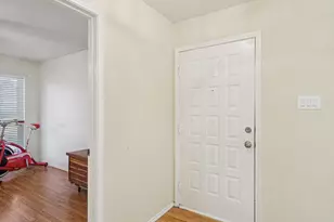 25 Gittiban Pl, Pantego, TX 76013 - Photo 11