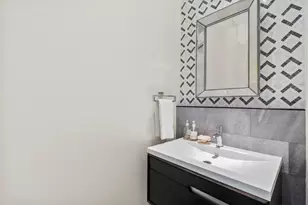 3740 Holland Ave, Dallas, TX 75219 - Photo 31