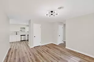 2213 Pontiac Dr, Arlington, TX 76013 - Photo 11