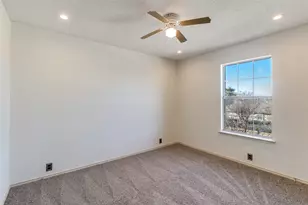 4910 Urban Ave, Dallas, TX 75227 - Photo 17