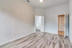 2939 Alyson Way, Grand Prairie, TX 75052 - Photo 13