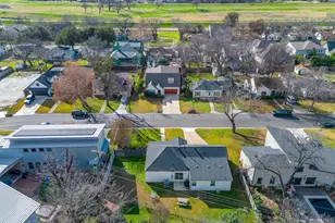 824 Springbrook Dr, Fort Worth, TX 76107 - Photo 7