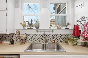 1114 W Congress St, Denton, TX 76201 - Photo 25