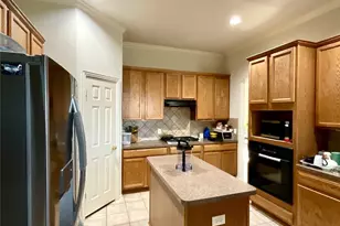 4601 Eden Dr, Garland, TX 75043 - Photo 5