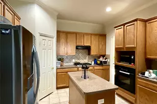 4601 Eden Dr, Garland, TX 75043 - Photo 5