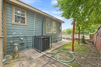 709 S Munger Boulevard, Dallas, TX 75223 - Photo 9
