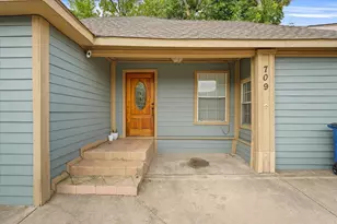 709 S Munger Blvd, Dallas, TX 75223 - Photo 3
