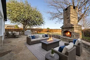 721 Keessee Dr, Cedar Hill, TX 75104 - Photo 9