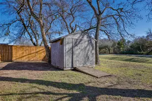 1714 Windsor Dr, Gainesville, TX 76240 - Photo 29