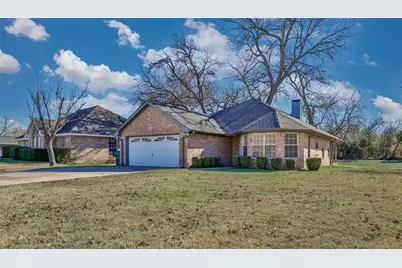1714 Windsor Drive, Gainesville, TX 76240 - Photo 1