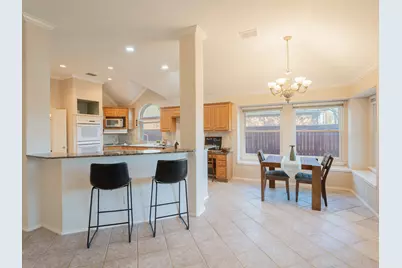 1624 Knoll Ridge Circle, Corinth, TX 76210 - Photo 11