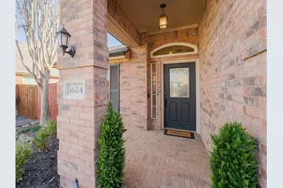 1624 Knoll Ridge Circle, Corinth, TX 76210 - Photo 3