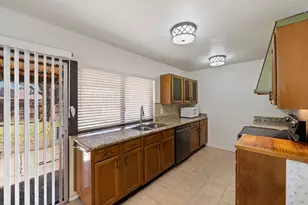 7020 Nandina Dr, Dallas, TX 75241 - Photo 13