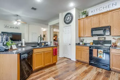 509 Azalea Drive, Glenn Heights, TX 75154 - Photo 17