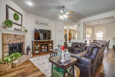 509 Azalea Drive, Glenn Heights, TX 75154 - Photo 13