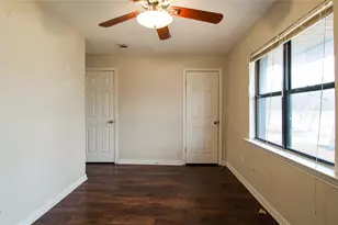 806 E Vista Dr, Garland, TX 75041 - Photo 11