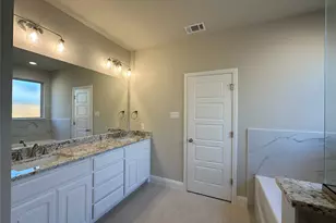 2001 Belle Lagos Ln, Cleburne, TX 76033 - Photo 27