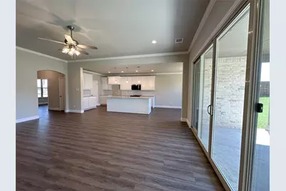 2001 Belle Lagos Lane, Cleburne, TX 76033 - Photo 11