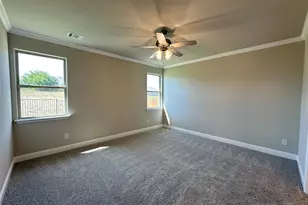 2001 Belle Lagos Ln, Cleburne, TX 76033 - Photo 21