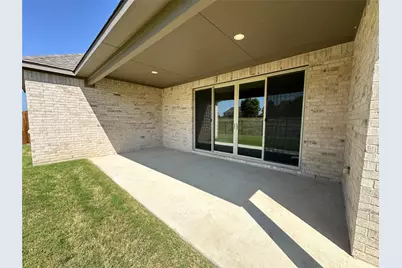 2001 Belle Lagos Lane, Cleburne, TX 76033 - Photo 33