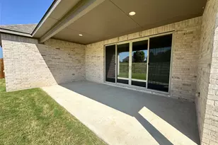 2001 Belle Lagos Ln, Cleburne, TX 76033 - Photo 33