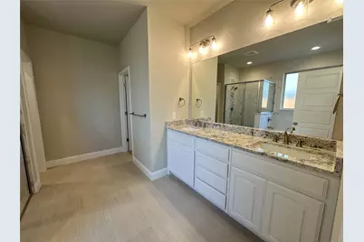 2001 Belle Lagos Lane, Cleburne, TX 76033 - Photo 23