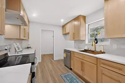 817 Daventry Drive, Garland, TX 75040 - Photo 13