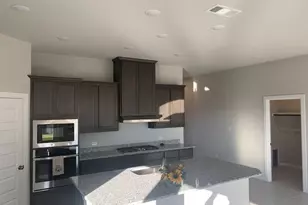 1821 Leo Dr, Van Alstyne, TX 75495 - Photo 3