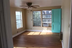 1329 Clarence St, Haltom City, TX 76117 - Photo 17