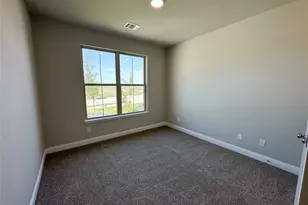 2003 Belle Lagos Ln, Cleburne, TX 76033 - Photo 17
