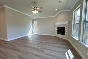 2003 Belle Lagos Ln, Cleburne, TX 76033 - Photo 9