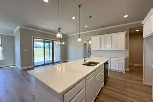 2003 Belle Lagos Ln, Cleburne, TX 76033 - Photo 13