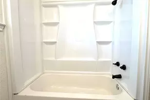 9614 San Leon Ave, Dallas, TX 75217 - Photo 13