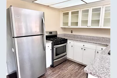 1613 Squire Court, Grand Prairie, TX 75051 - Photo 5