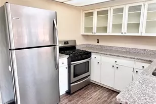 1613 Squire Ct, Grand Prairie, TX 75051 - Photo 5