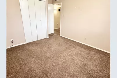 1613 Squire Court, Grand Prairie, TX 75051 - Photo 11