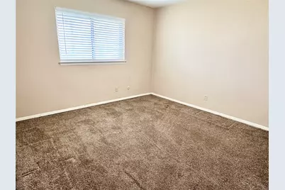 1613 Squire Court, Grand Prairie, TX 75051 - Photo 7