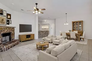 729 Red Elm Ln, Fort Worth, TX 76131 - Photo 7