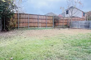 818 Green Pond Dr, Garland, TX 75040 - Photo 39