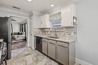 6318 Brookbriar Court, Arlington, TX 76018 - Photo 9