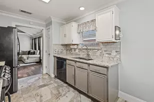 6318 Brookbriar Ct, Arlington, TX 76018 - Photo 9