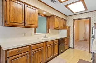 1331 Briarmeade Dr, Duncanville, TX 75137 - Photo 11