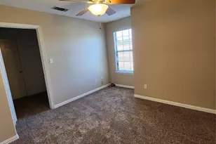 704 S Dewey Ave, Sherman, TX 75090 - Photo 5