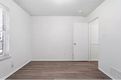 641 Green Mountain Road, Burleson, TX 76028 - Photo 23